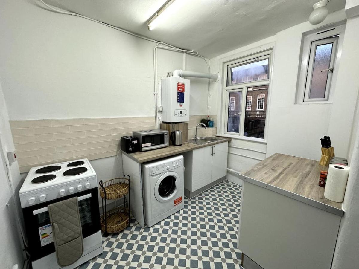 Wonderful 2 Bedroom On Tower Bridge Londres Exterior foto
